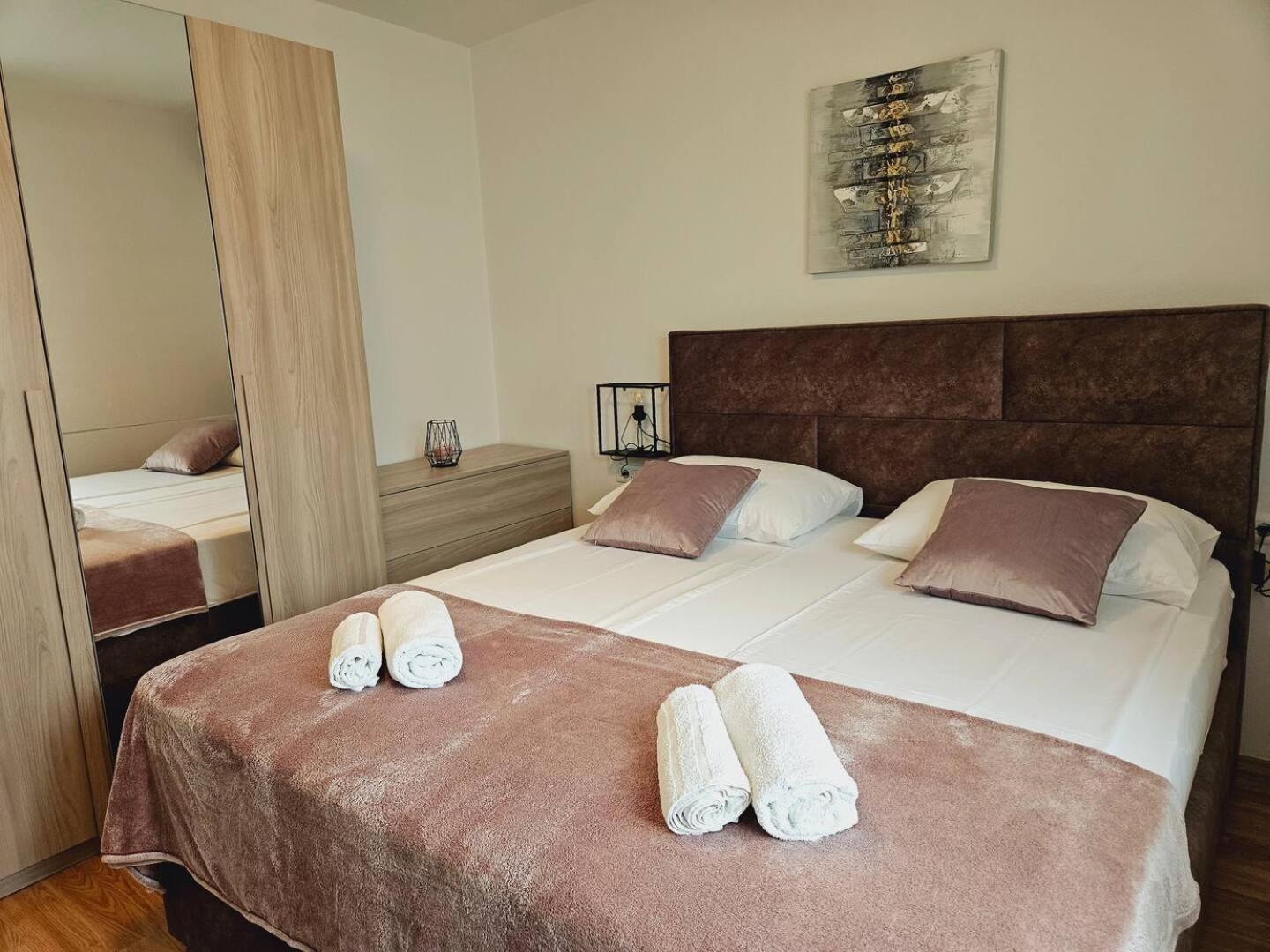 Holiday Home Dajana بيساك المظهر الخارجي الصورة
